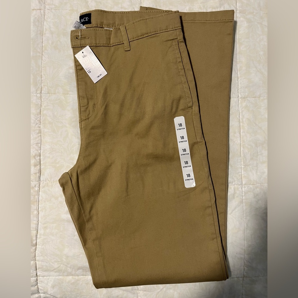 The Children’s Place Boys Uniform Stretch Straight Chino Pants size 18 -tan